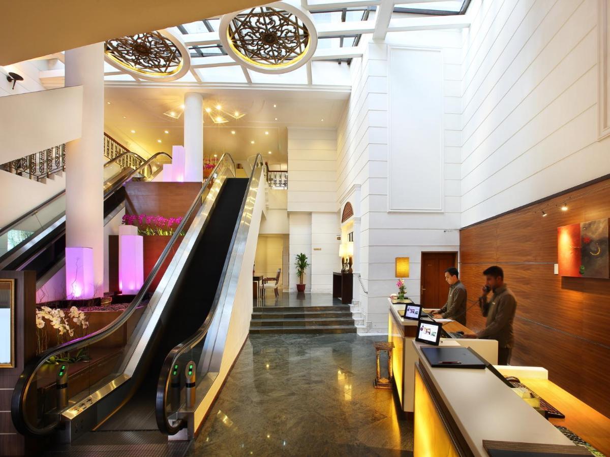 Khách sạn Village Court By Far East Hospitality 4*