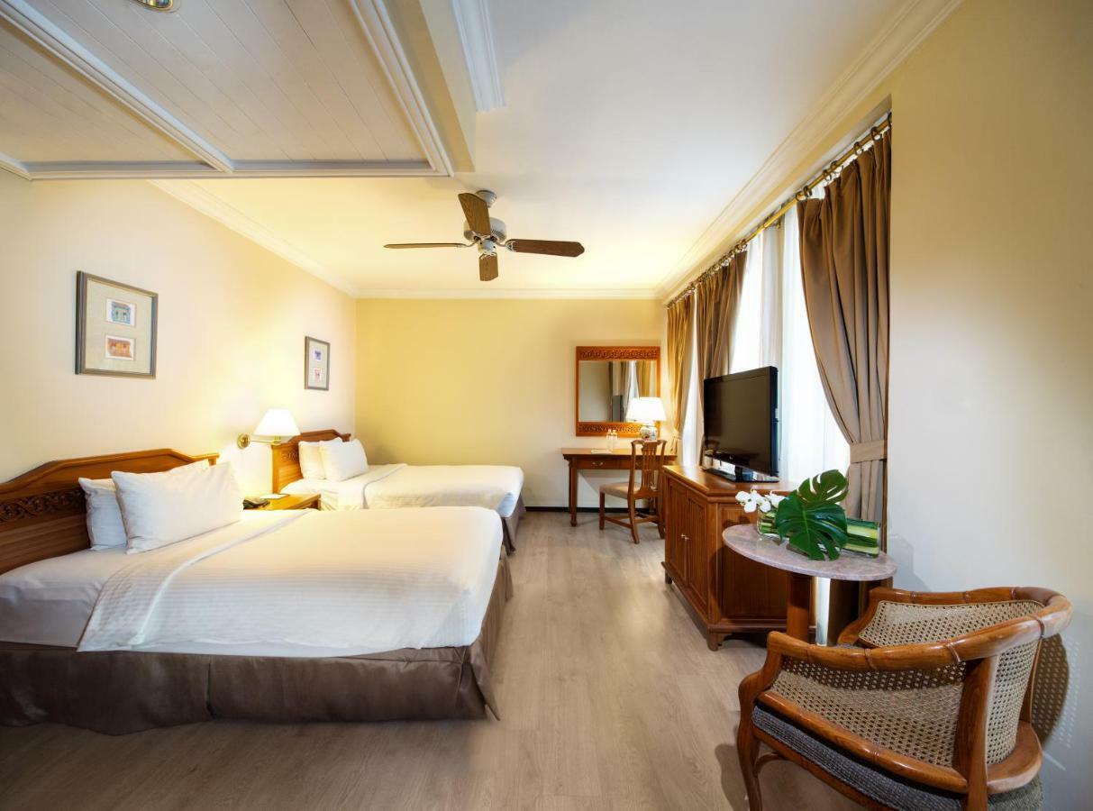 Village Court By Far East Hospitality Khách sạn Singapore